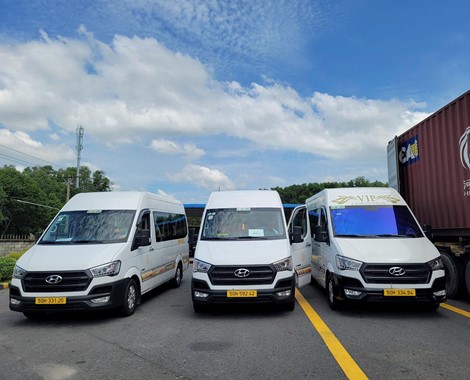 xe 16 cho đon khach tham quan tphcm