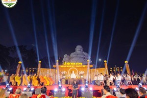 Lễ Hội Thả Hoa Đăng Núi Cấm Lần 2 - – Hành Trình Tâm Linh Rực Rỡ Giữa Non Cao Thất Sơn