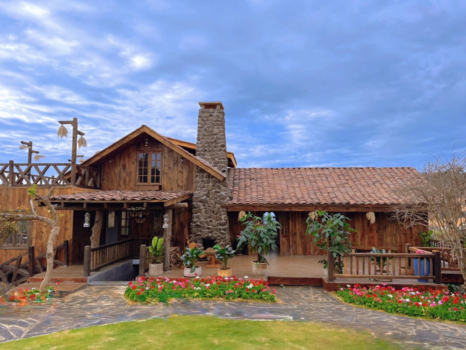 Lạc hư cổ trấn